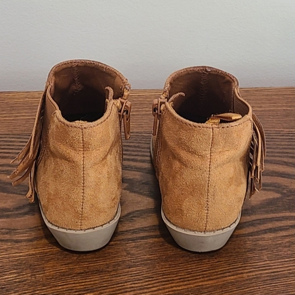 Old Navy suede fringe booties for toddler girl, size 8 - Picture 5 of 8